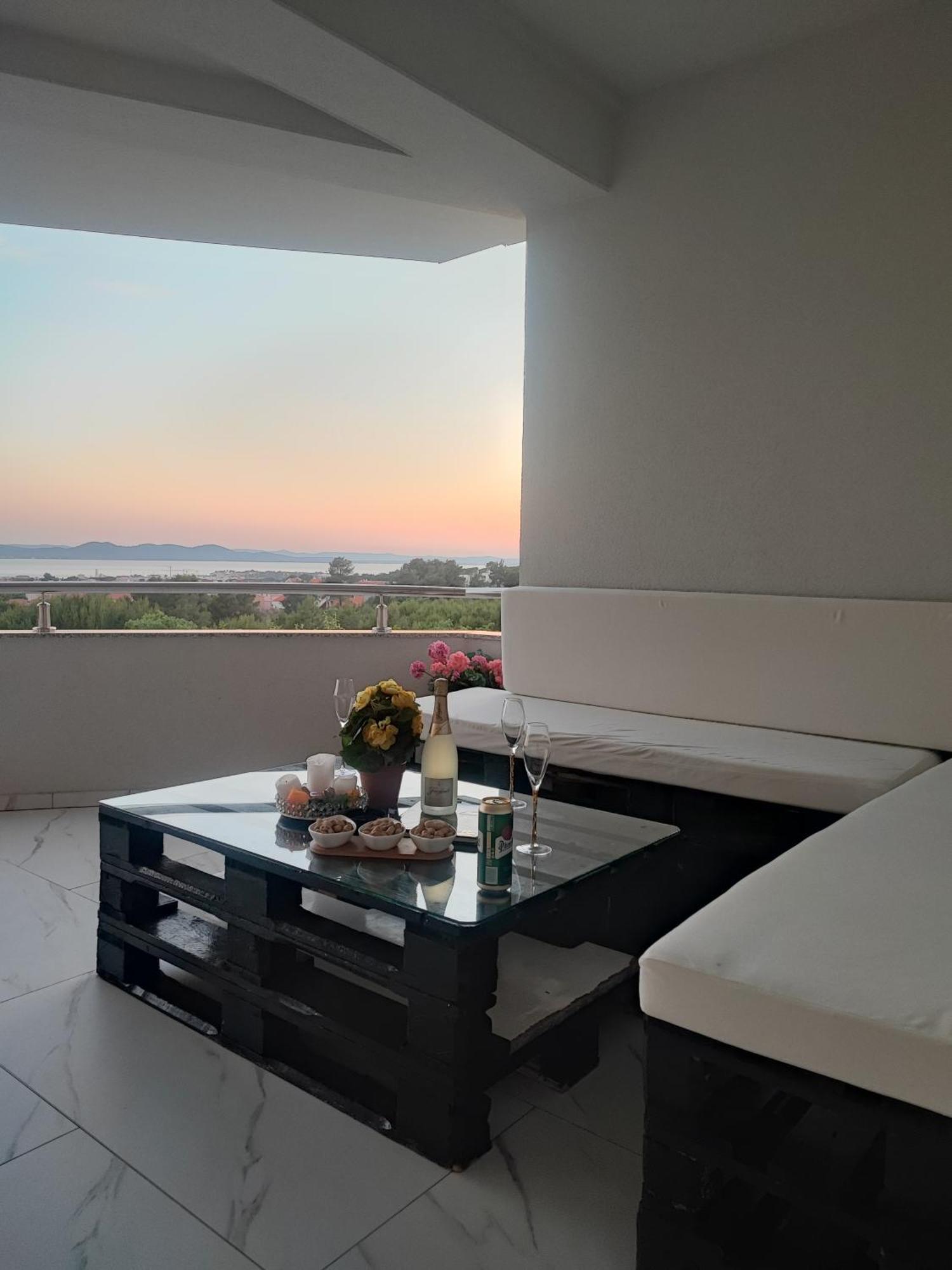 Deluxe Look Apartment *